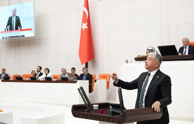 Adana Milletvekilimiz Sadullah Kısacık: “Yükseköğretimin temel sorunlarını çözen bir düzenleme yok”