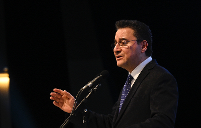 Ali Babacan: “Ekonomideki dengesizlikler en çok tekstil, konfeksiyon ve hazır giyim sektörünü etkiledi. Türkiye'de çok büyük bir servet transferi yaşandı, yaşanıyor”