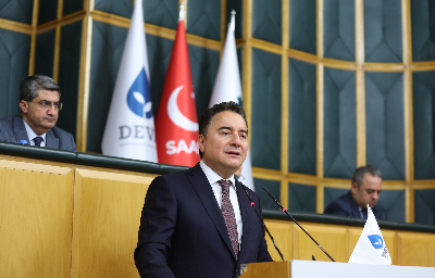 Ali Babacan: “Konu barışsa, konu Kürt sorununun çözümüyse, bizi sakın ha başkalarıyla karıştırmayın”