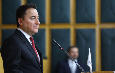 Ali Babacan: “Mazlumun kaderi, zalimin iki dudağı arasına bırakılamaz”