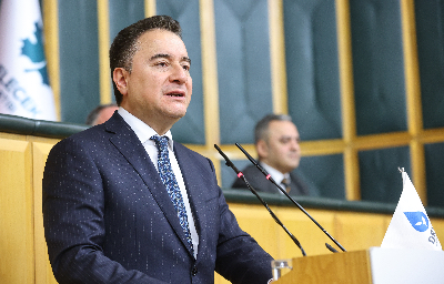 Ali Babacan: “Sayın Erdoğan’ın ve AK Parti’nin açık bir şekilde sorumluluk almasının vakti gelmiştir”