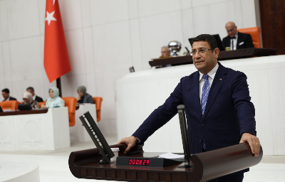 Ankara Milletvekilimiz İdris Şahin’den UBS’nin servet raporu üzerinden iktidara eşitsizlik tepkisi:  “Bir ülkenin başarısı kaç dolar milyoneri çıkardığıyla değil, kaç insanı yoksulluktan kurtardığıyla ölçülür”