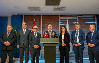 Babacan, DEM Parti İmralı Heyetini ağırladı: “Sayın Erdoğan’dan süreçle ilgili daha çok iletişim ve daha çok toplumu aydınlatma katkısı bekliyoruz”