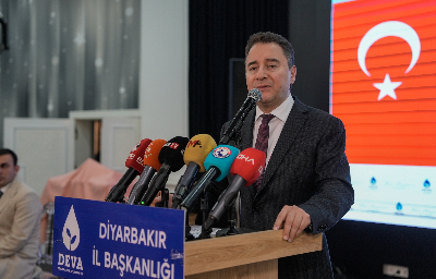DEVA Partisi Genel Başkanı Ali Babacan: “Devlet yönetmek korkakların değil, cesurların işidir. Yeni sözler söylemeye cüret edebilenlerin işidir”