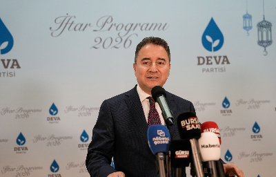 DEVA Partisi Genel Başkanı Ali Babacan: “Türkiye'de milyonlarca insan iftar sofrasını kurarken önce şöyle dönüp bir cebine, cüzdanına bakmak zorunda kalıyor”