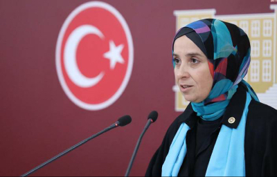 Elif Esen: “Karanlıkta kalan kadınlar için ışık olmak zorundayız"