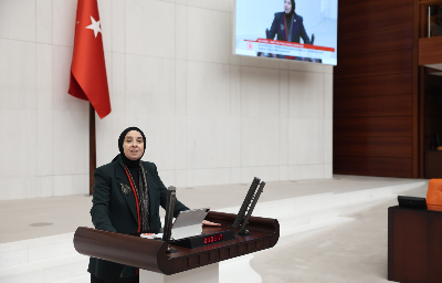 İstanbul Milletvekilimiz Elif Esen: “Çocukları korumak için yasaklardan önce Dijital Çocuk Verileri Yasası hazırlanmalı”