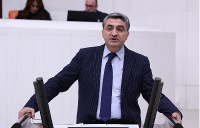 Mersin Milletvekilimiz Ekmen’den Akdenizli tekstilcilere tebrik