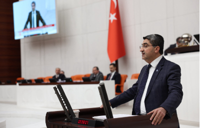 Mersin Milletvekilimiz Mehmet Emin Ekmen: Asgari ücret artık taban değil, genel ücrete dönüşmüş durumda