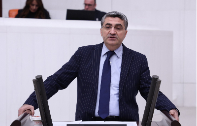 Mersin Milletvekilimiz Mehmet Emin Ekmen: Mersin kıyılarındaki plastik atık kirliliği araştırılmalı