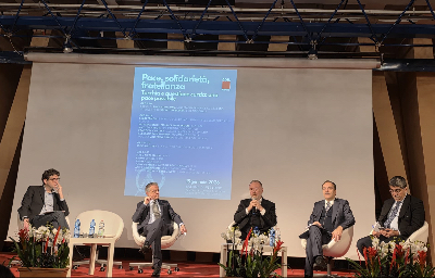 Mersin Milletvekilimiz Mehmet Emin Ekmen Milano’da konuştu: Pozitif barış için çok ciddi bir çabaya ihtiyaç var