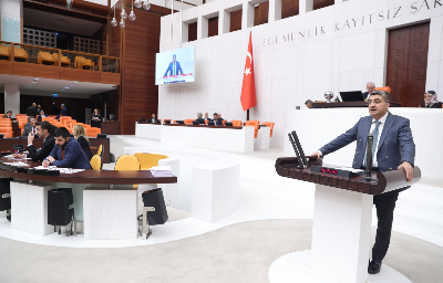 Mersin Milletvekilimiz Mehmet Emin Ekmen: Suriye’nin kurtuluşu namlunun ucunda değil, demokrasinin ve kardeşliğin ortak zeminindedir